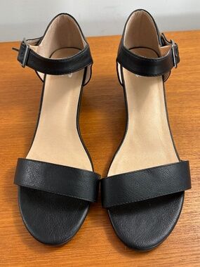 Women's Black Wedge Sandals